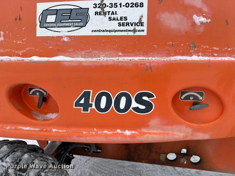 image for item DT6481 2007 JLG 400S boom lift