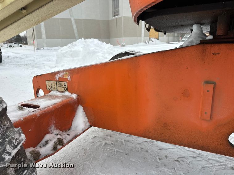image for item DT6481 2007 JLG 400S boom lift