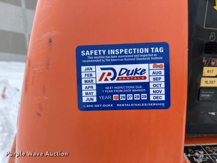 image for item DT6481 2007 JLG 400S boom lift