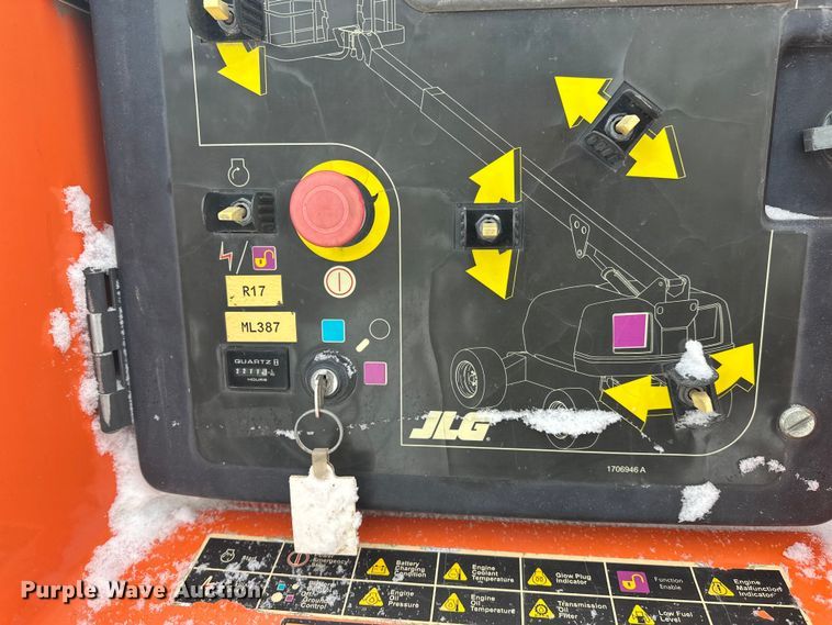 image for item DT6481 2007 JLG 400S boom lift