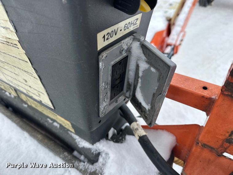 image for item DT6481 2007 JLG 400S boom lift