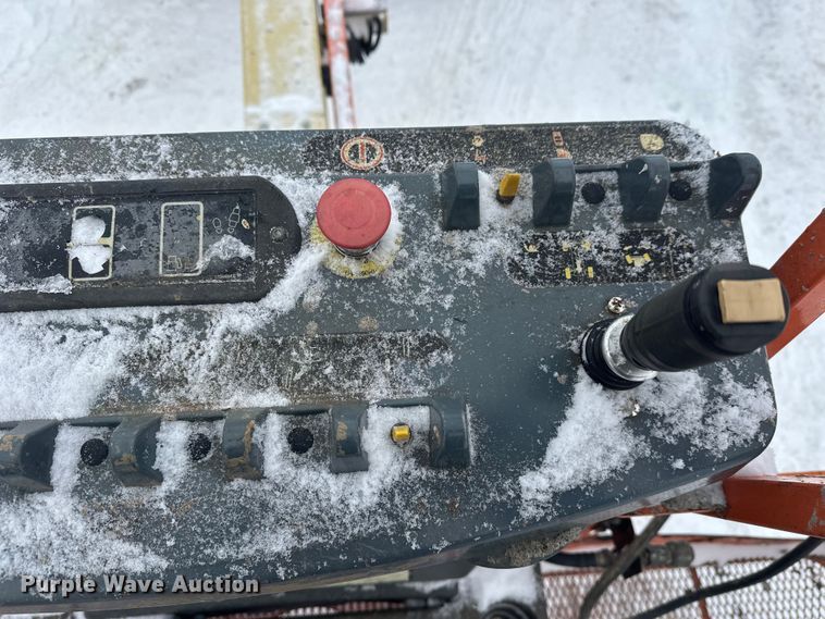 image for item DT6481 2007 JLG 400S boom lift