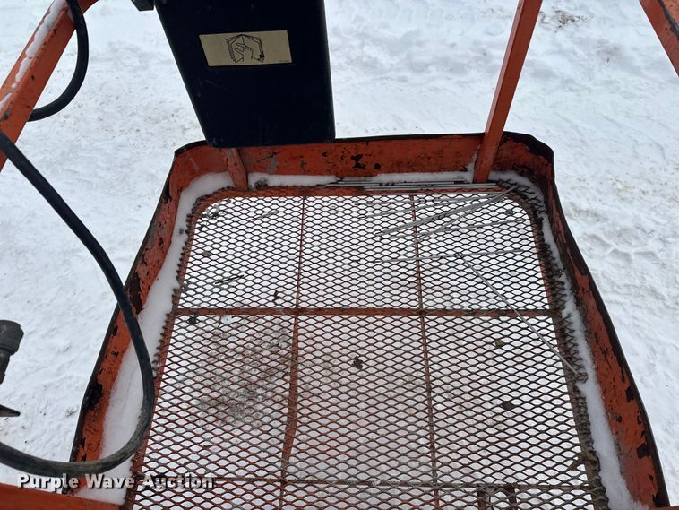 image for item DT6481 2007 JLG 400S boom lift