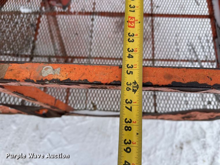 image for item DT6481 2007 JLG 400S boom lift