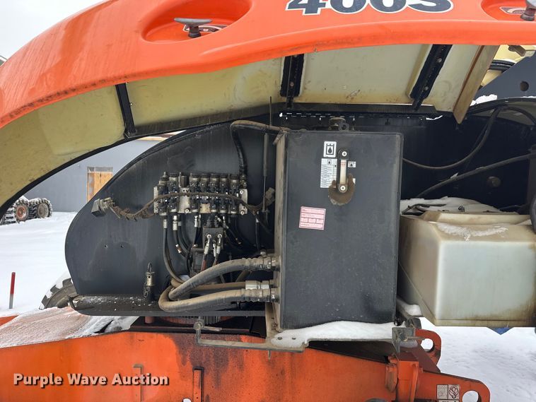 image for item DT6481 2007 JLG 400S boom lift