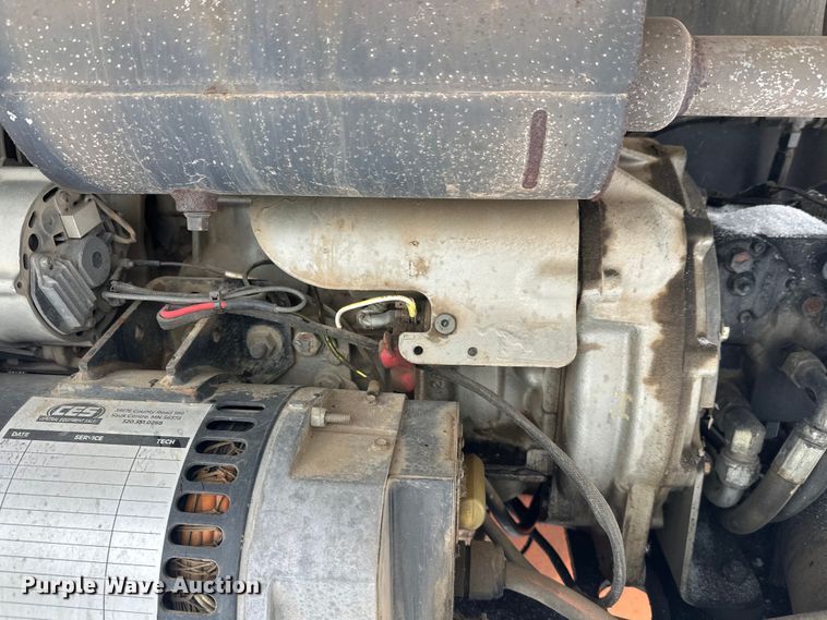 image for item DT6481 2007 JLG 400S boom lift