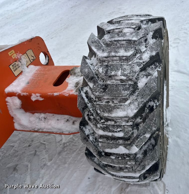 image for item DT6481 2007 JLG 400S boom lift