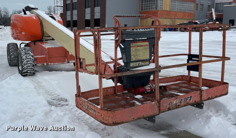 image for item DT6483 2006 JLG 600S boom lift