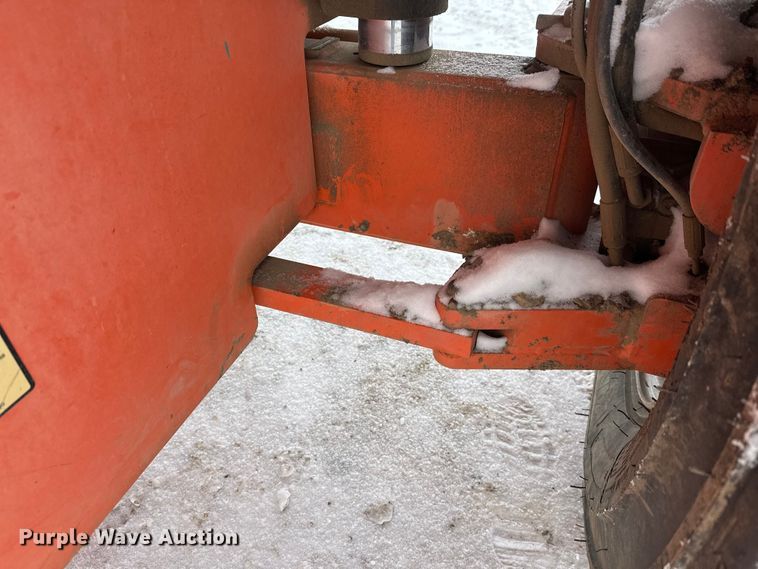 image for item DT6483 2006 JLG 600S boom lift