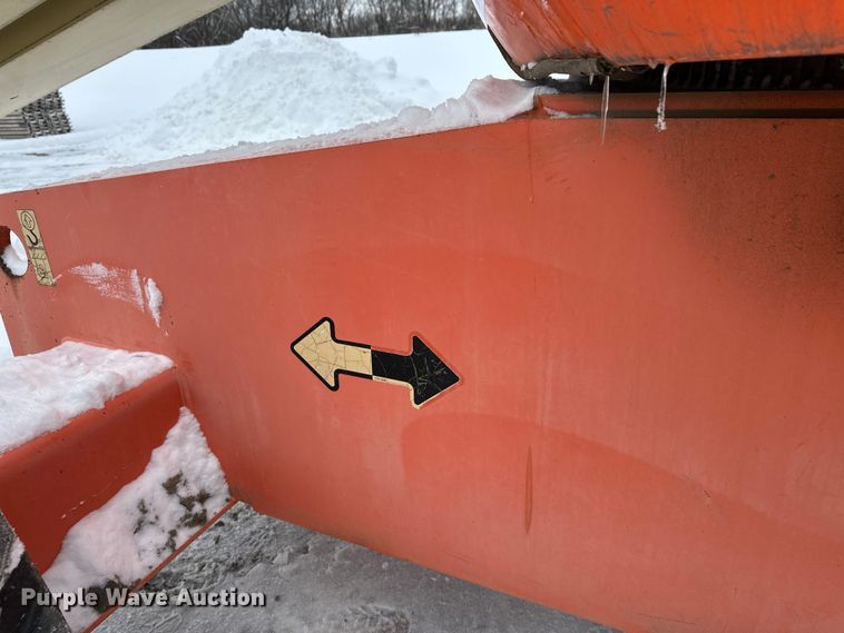 image for item DT6483 2006 JLG 600S boom lift