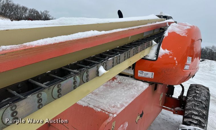 image for item DT6483 2006 JLG 600S boom lift