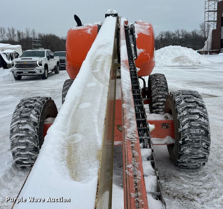 image for item DT6483 2006 JLG 600S boom lift