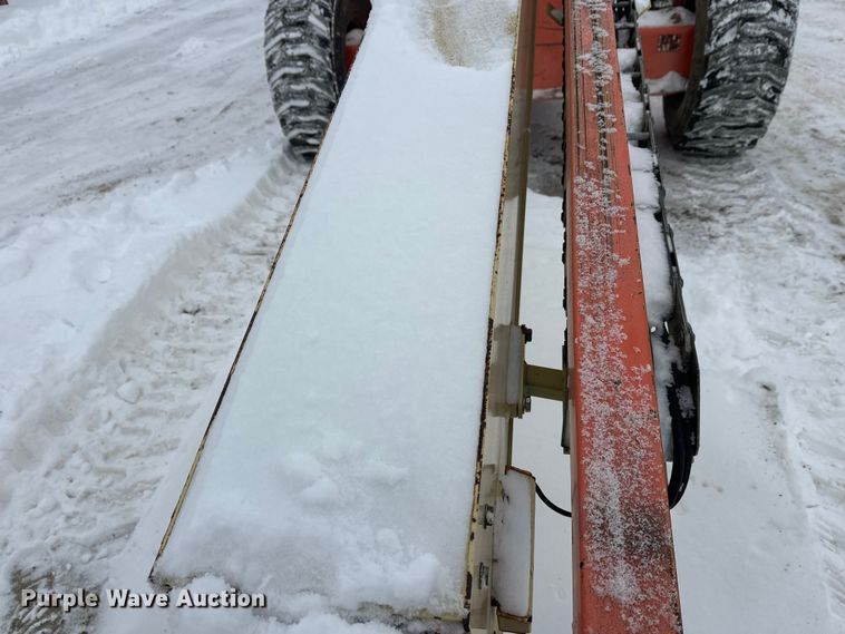 image for item DT6483 2006 JLG 600S boom lift