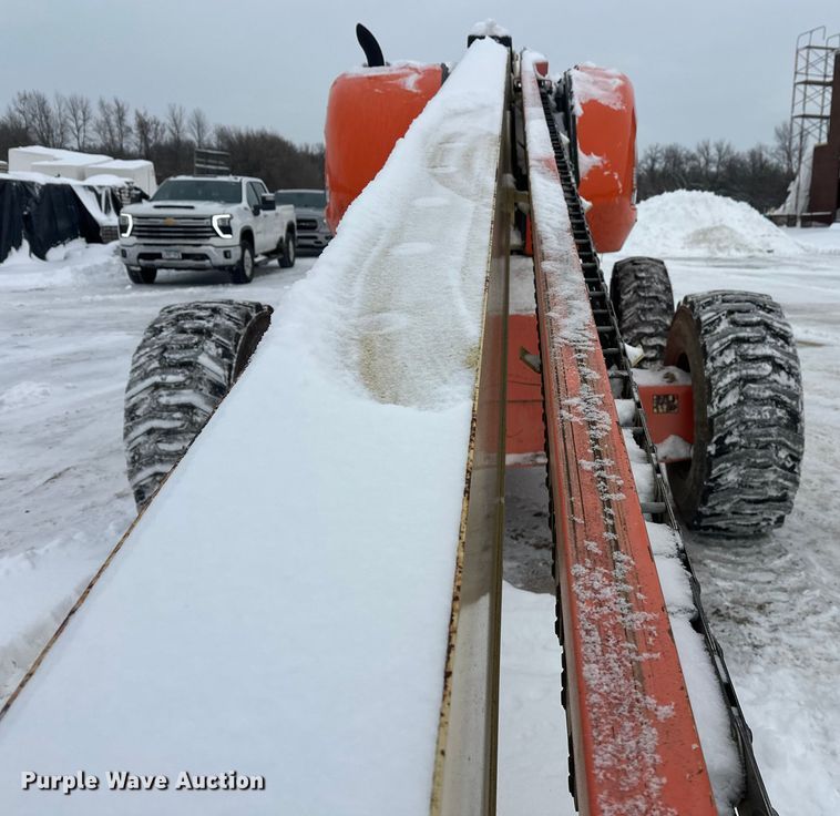 image for item DT6483 2006 JLG 600S boom lift