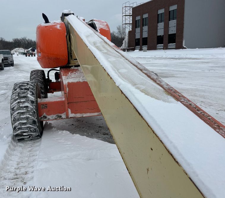 image for item DT6483 2006 JLG 600S boom lift