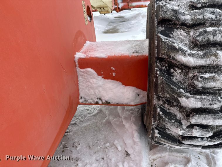 image for item DT6483 2006 JLG 600S boom lift