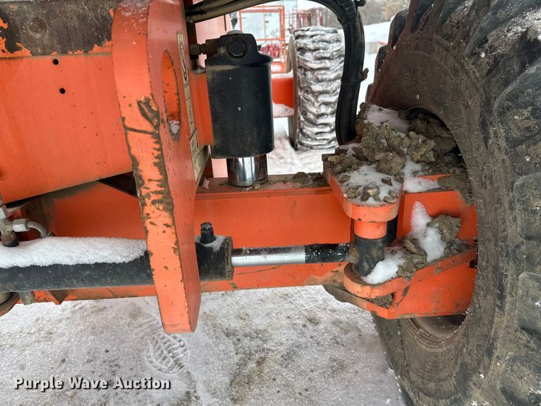 image for item DT6483 2006 JLG 600S boom lift