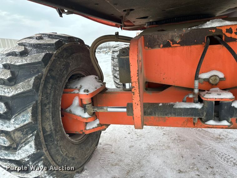 image for item DT6483 2006 JLG 600S boom lift