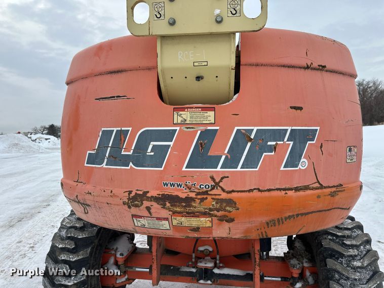 image for item DT6483 2006 JLG 600S boom lift