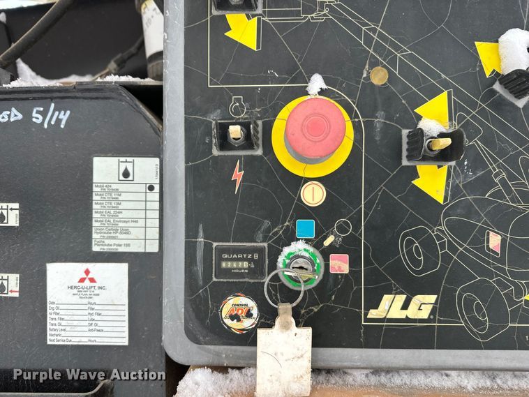 image for item DT6483 2006 JLG 600S boom lift