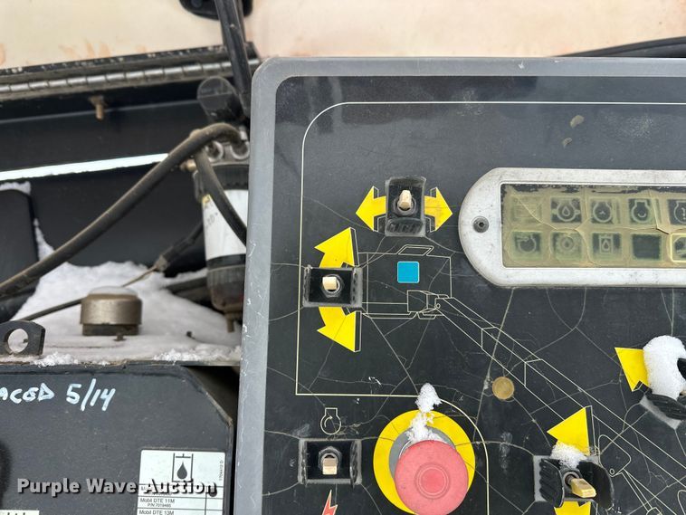 image for item DT6483 2006 JLG 600S boom lift