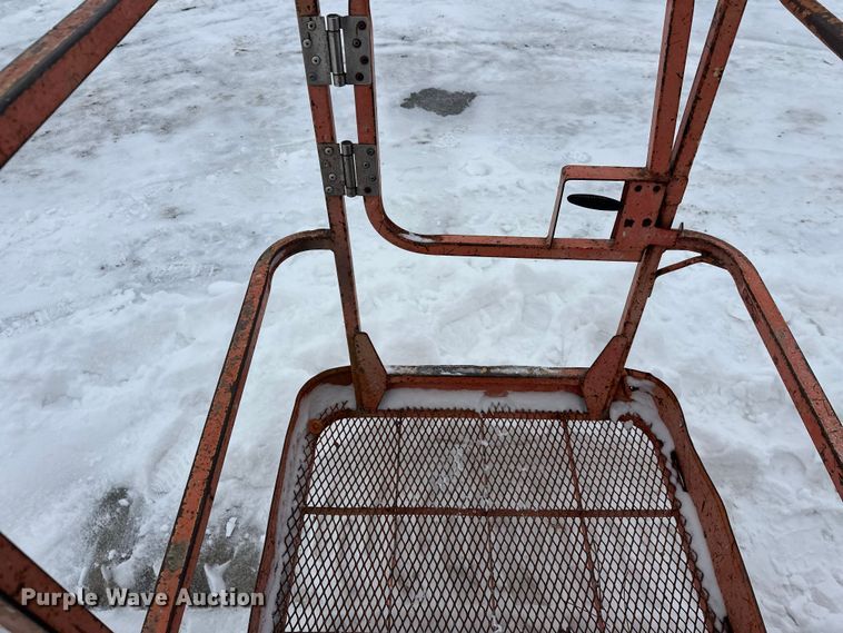 image for item DT6483 2006 JLG 600S boom lift