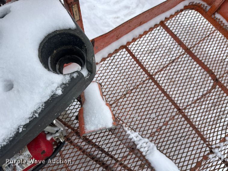 image for item DT6483 2006 JLG 600S boom lift