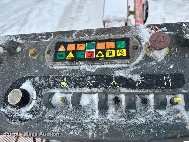 image for item DT6483 2006 JLG 600S boom lift