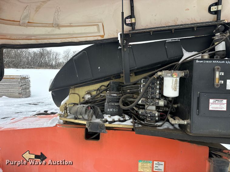 image for item DT6483 2006 JLG 600S boom lift