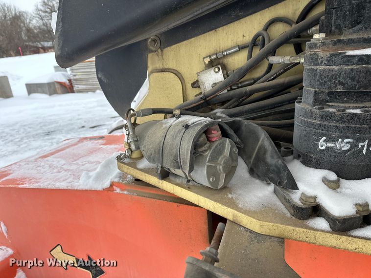 image for item DT6483 2006 JLG 600S boom lift