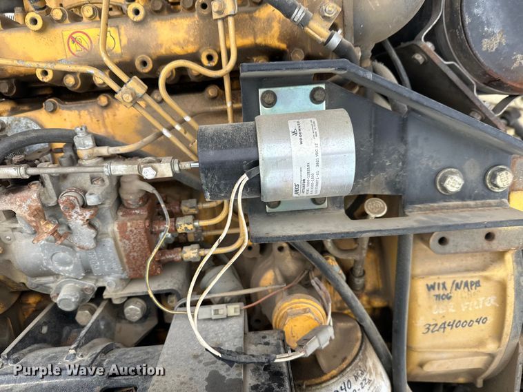 image for item DT6483 2006 JLG 600S boom lift