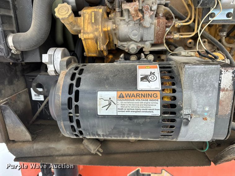 image for item DT6483 2006 JLG 600S boom lift