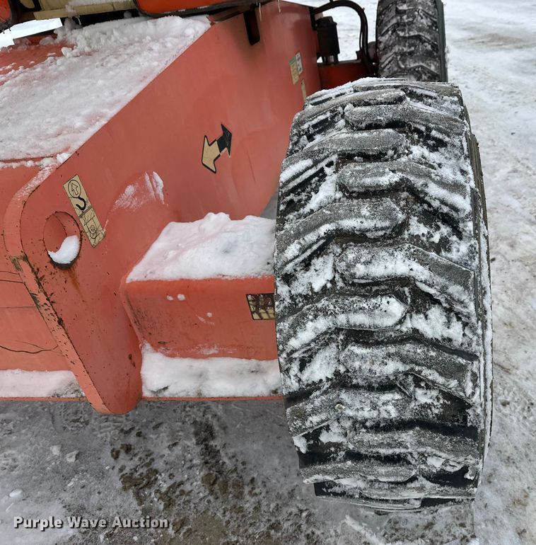 image for item DT6483 2006 JLG 600S boom lift