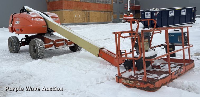 image for item DT6484 2001 JLG 400S boom lift