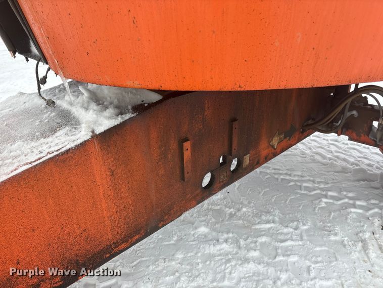 image for item DT6484 2001 JLG 400S boom lift