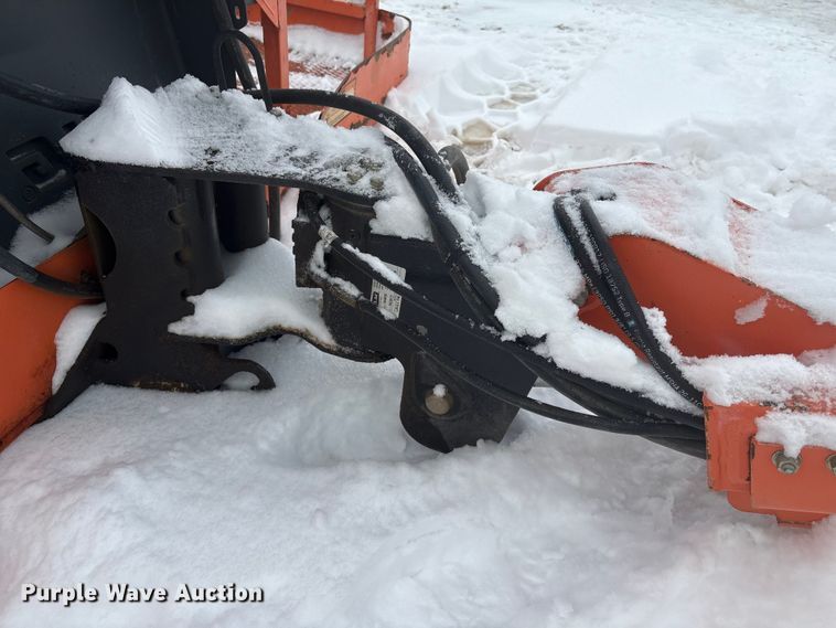 image for item DT6484 2001 JLG 400S boom lift