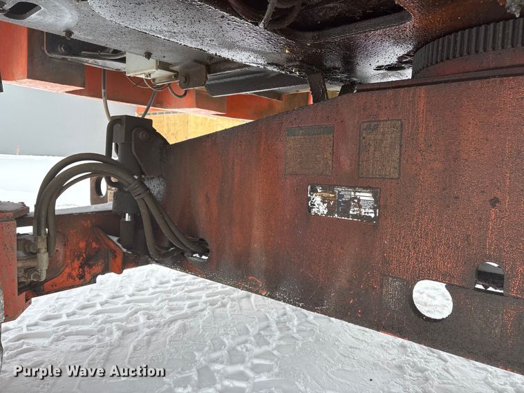 image for item DT6484 2001 JLG 400S boom lift