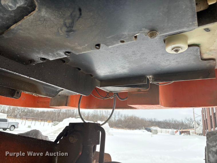 image for item DT6484 2001 JLG 400S boom lift