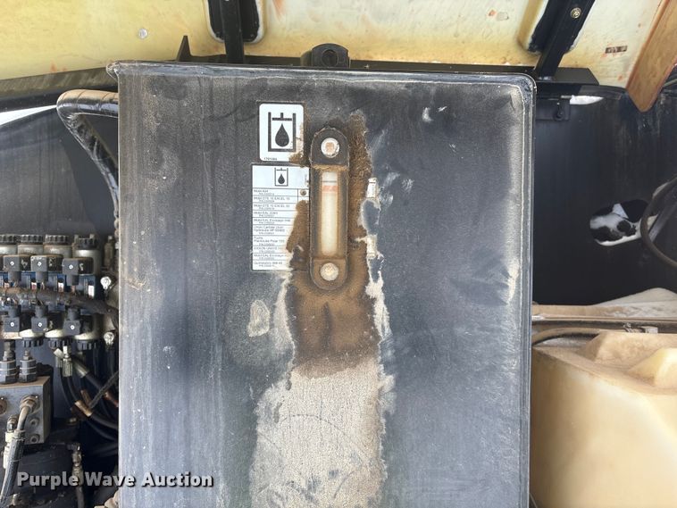 image for item DT6484 2001 JLG 400S boom lift