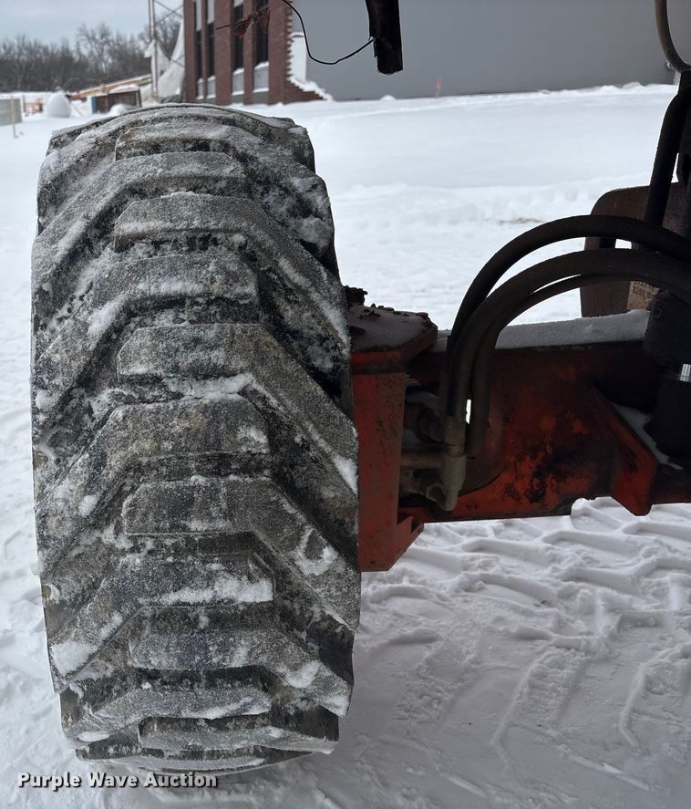 image for item DT6484 2001 JLG 400S boom lift