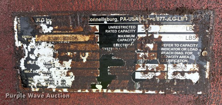 image for item DT6484 2001 JLG 400S boom lift