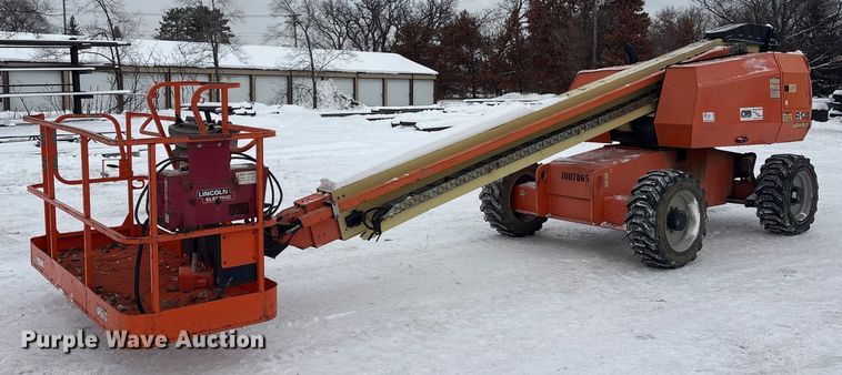 image for item DT6485 2013 JLG 600S boom lift