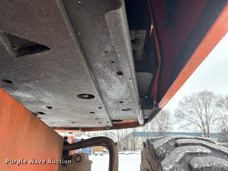 image for item DT6485 2013 JLG 600S boom lift