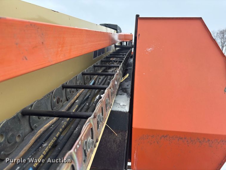 image for item DT6485 2013 JLG 600S boom lift