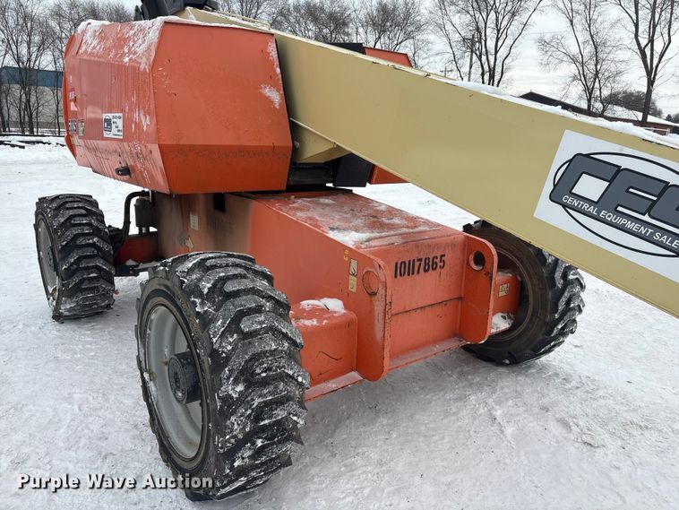 image for item DT6485 2013 JLG 600S boom lift