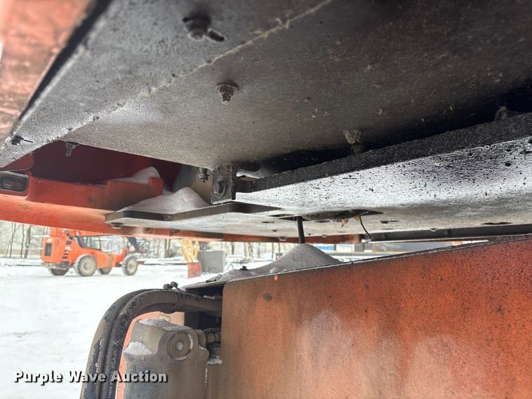 image for item DT6485 2013 JLG 600S boom lift