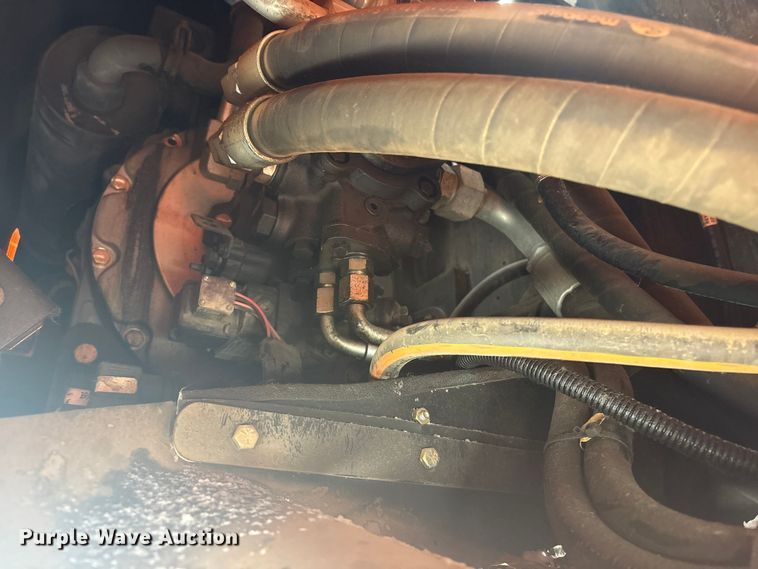 image for item DT6485 2013 JLG 600S boom lift