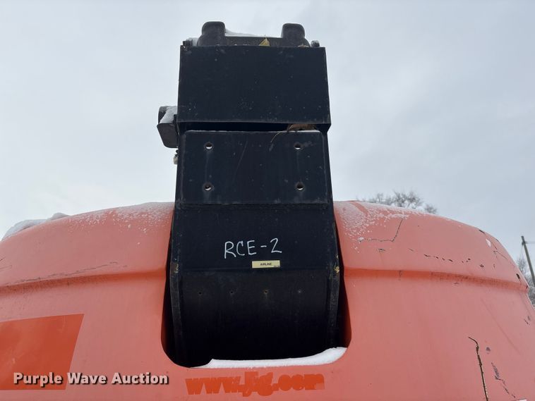 image for item DT6485 2013 JLG 600S boom lift