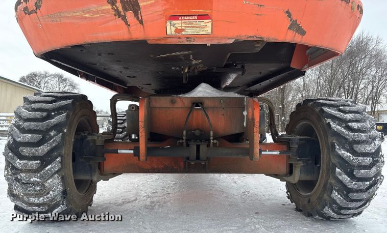 image for item DT6485 2013 JLG 600S boom lift