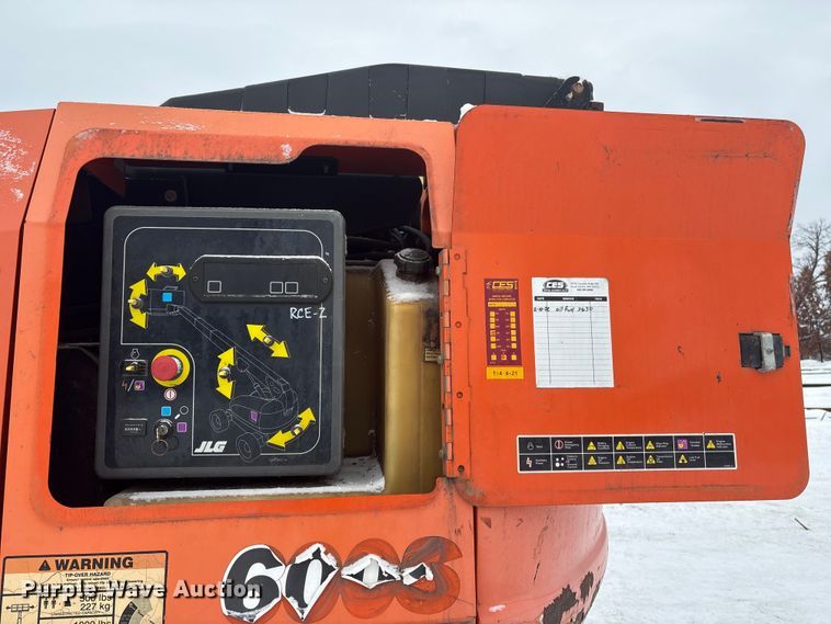 image for item DT6485 2013 JLG 600S boom lift